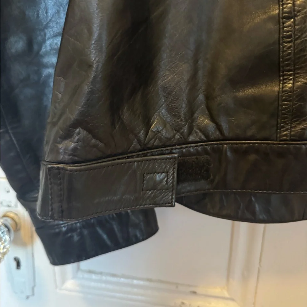 GAP vintage Black Leather Jacket with Velcro closure Jean jacket styling - Picture 5 of 6